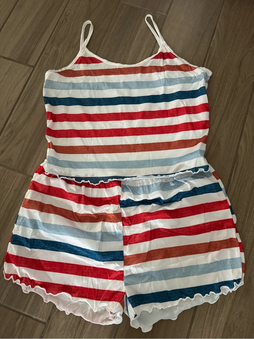 New women’s sleepwear pajamas set xxl tank and shorts with ruffle hems